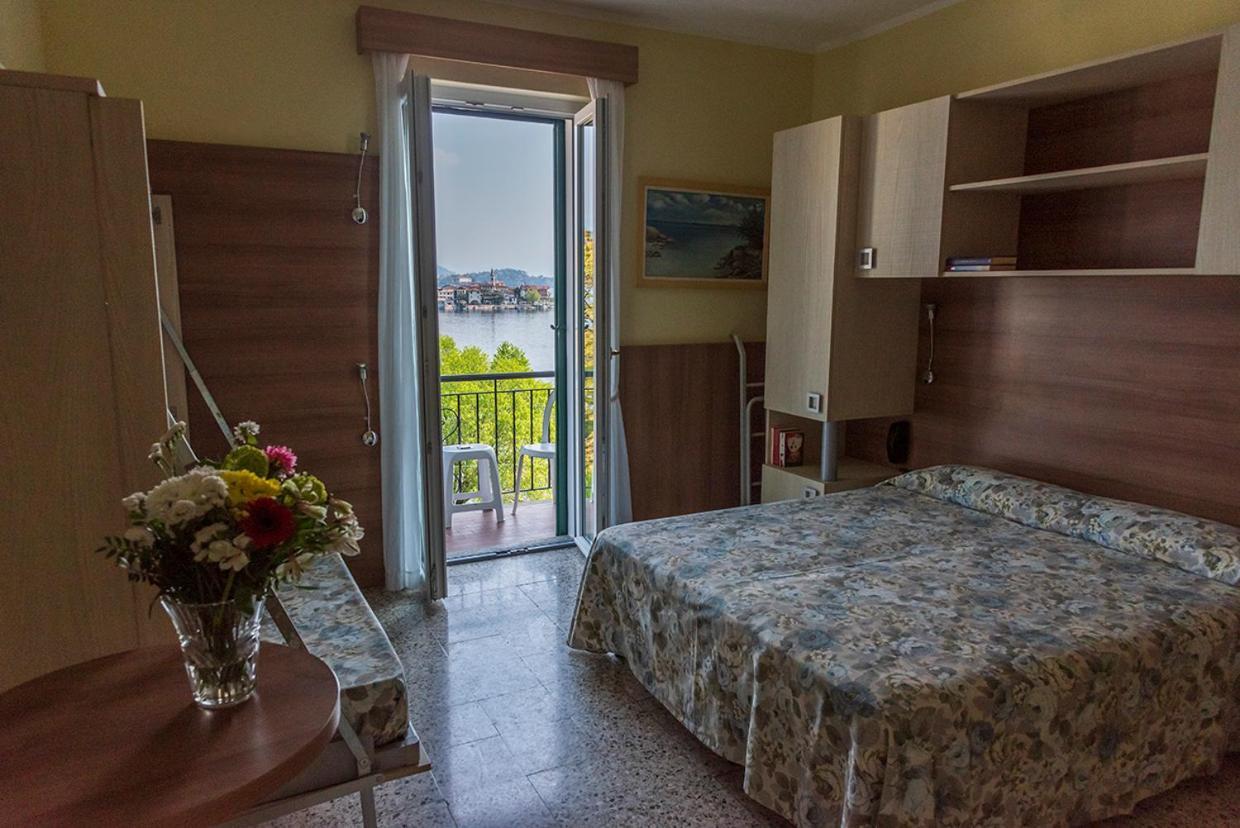 Hotel Villa Ruscello Baveno Buitenkant foto
