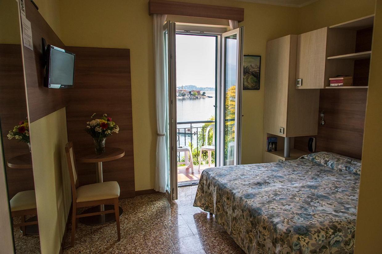 Hotel Villa Ruscello Baveno Buitenkant foto