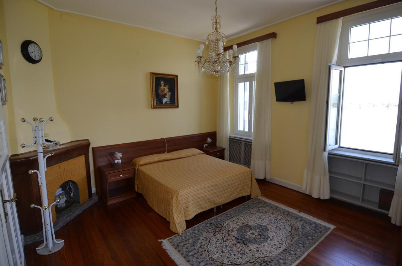 Hotel Villa Ruscello Baveno Buitenkant foto
